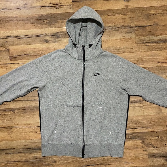 2012 Nike tech fleece zip up hoodie - Picture 2 of 11